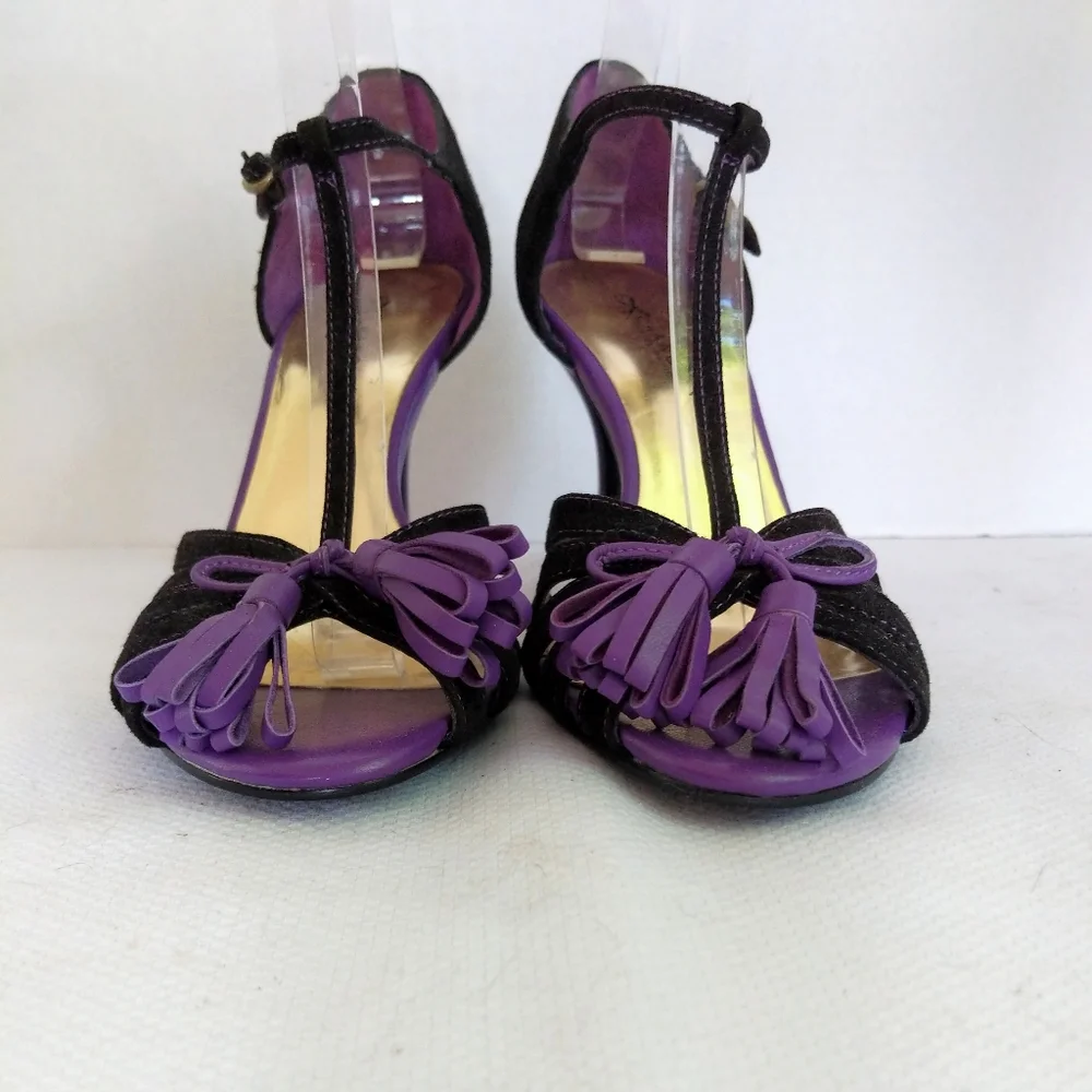 Exchange by Charles David Suede Strappy Sandals Size 7